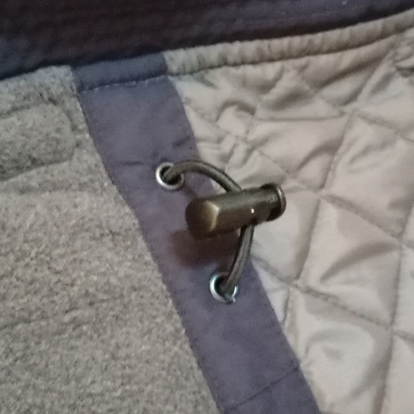 LANDS' END WOMAN'S AIRCORE-200 NAVY PARKA, FLEECE & QUILT LINING, SZ SM 6-8 REG - Picture 9 of 12